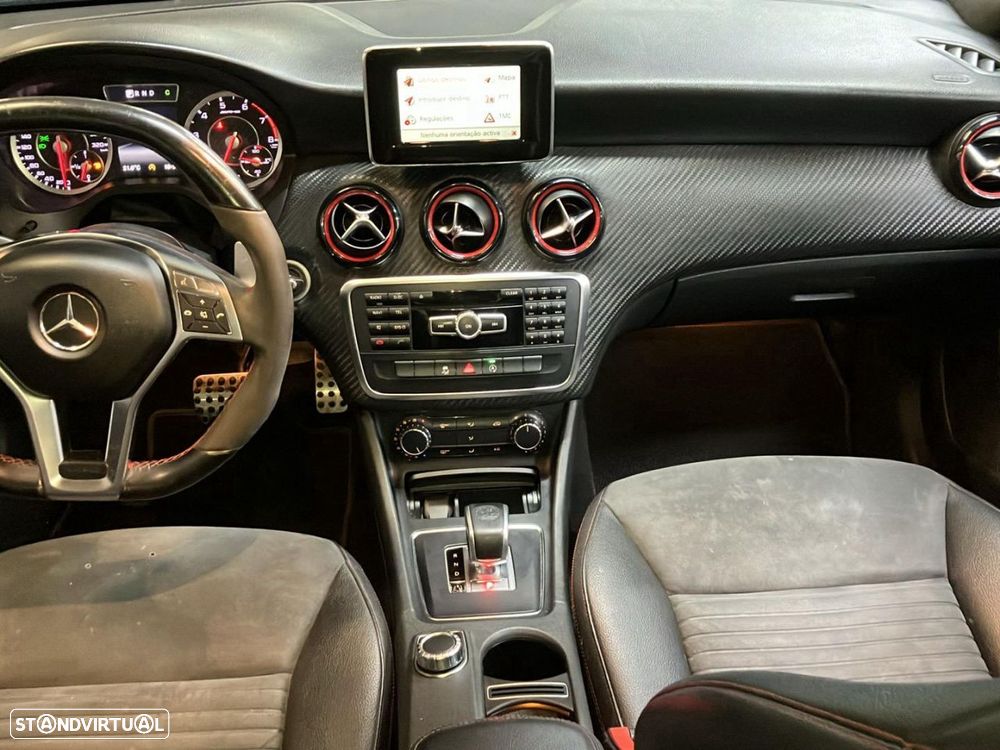 Mercedes-Benz A 45 AMG 4-Matic - 12