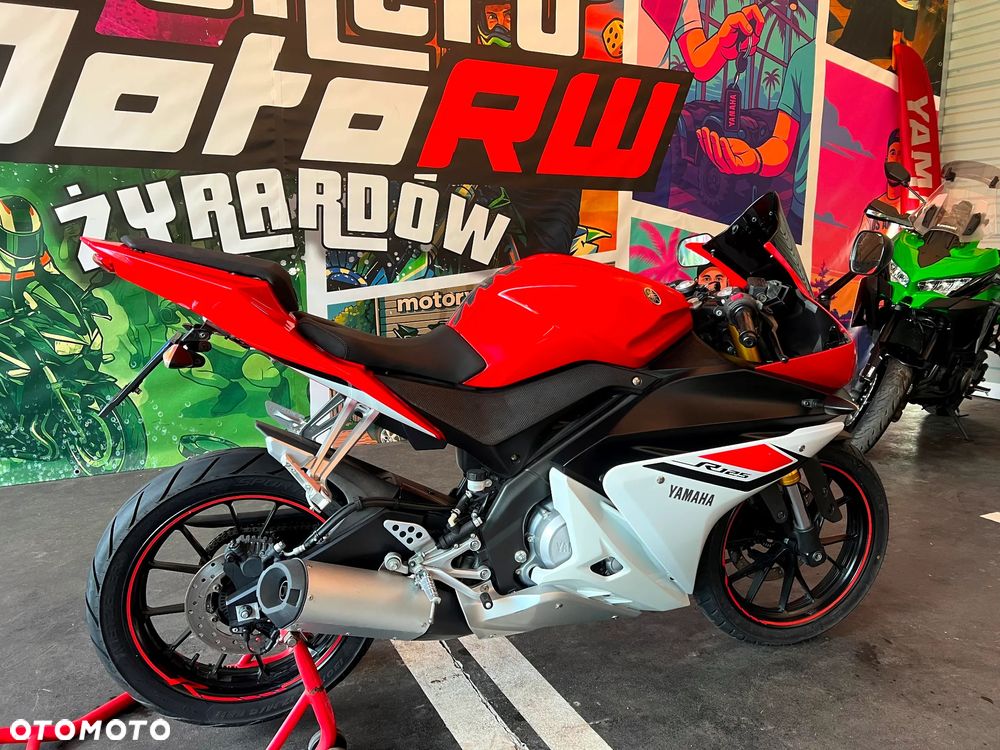 Yamaha YZF - 9