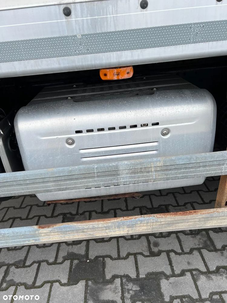 DAF LF 320 LF320 Kontener 18 ep 7,5 m winda sprowadzony wron-pol - 16