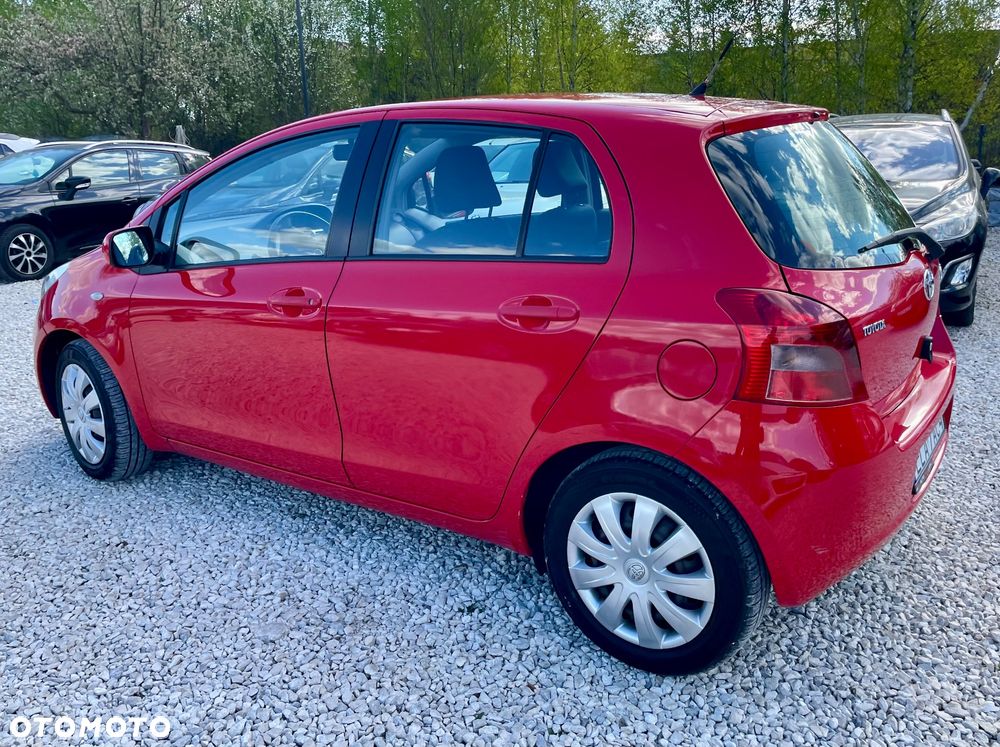 Toyota Yaris 1.3 Luna Hit - 15