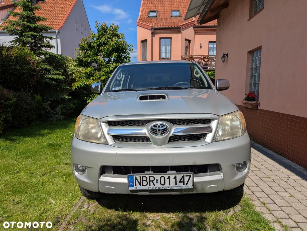 Toyota Hilux 2.5 D-4D SR5 - 2