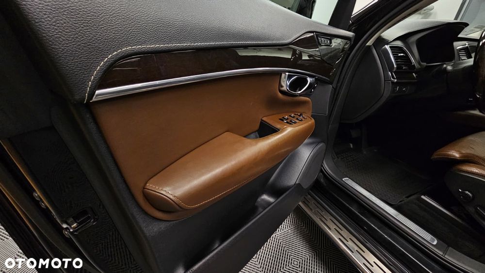 Volvo XC 90 D5 AWD Inscription - 7
