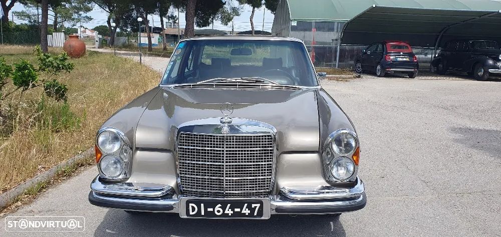 Mercedes-Benz W114/W115 (1968-1974) - 13