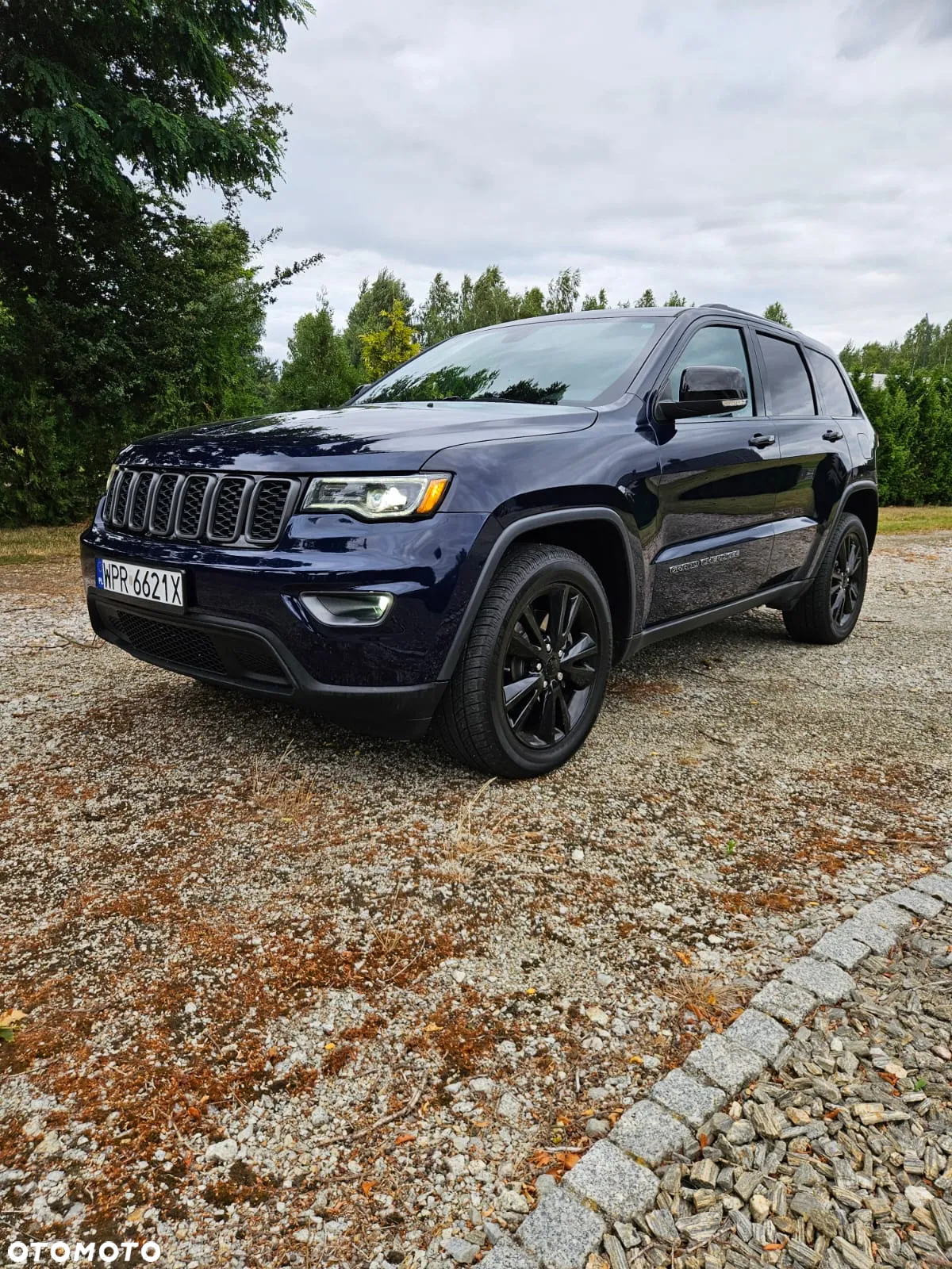 Jeep Grand Cherokee - 10