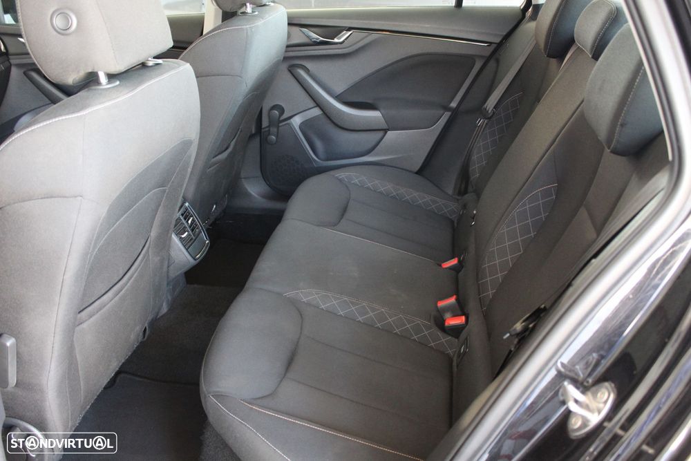 Skoda Kamiq 1.0 TSI Ambition - 30