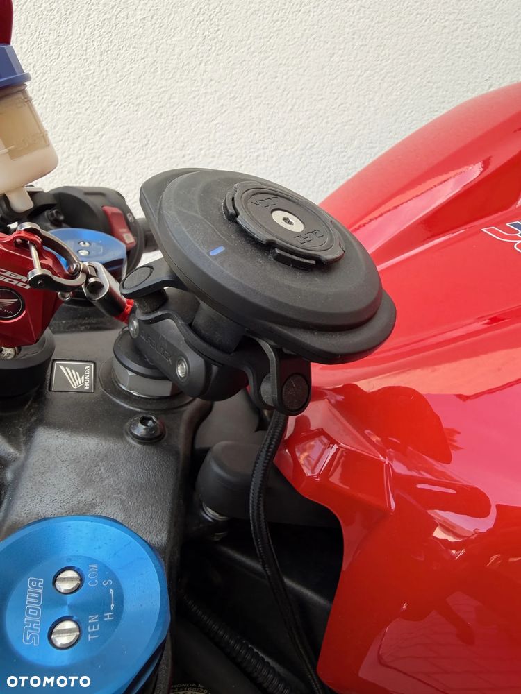 Honda CBR - 23