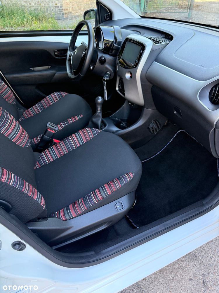 Citroën C1 1.2 Pure Tech Shine - 20
