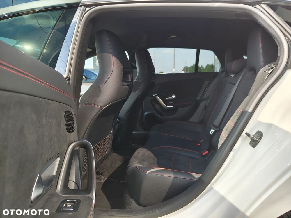 Mercedes-Benz CLA 200 mHEV AMG Line 7G-DCT - 5