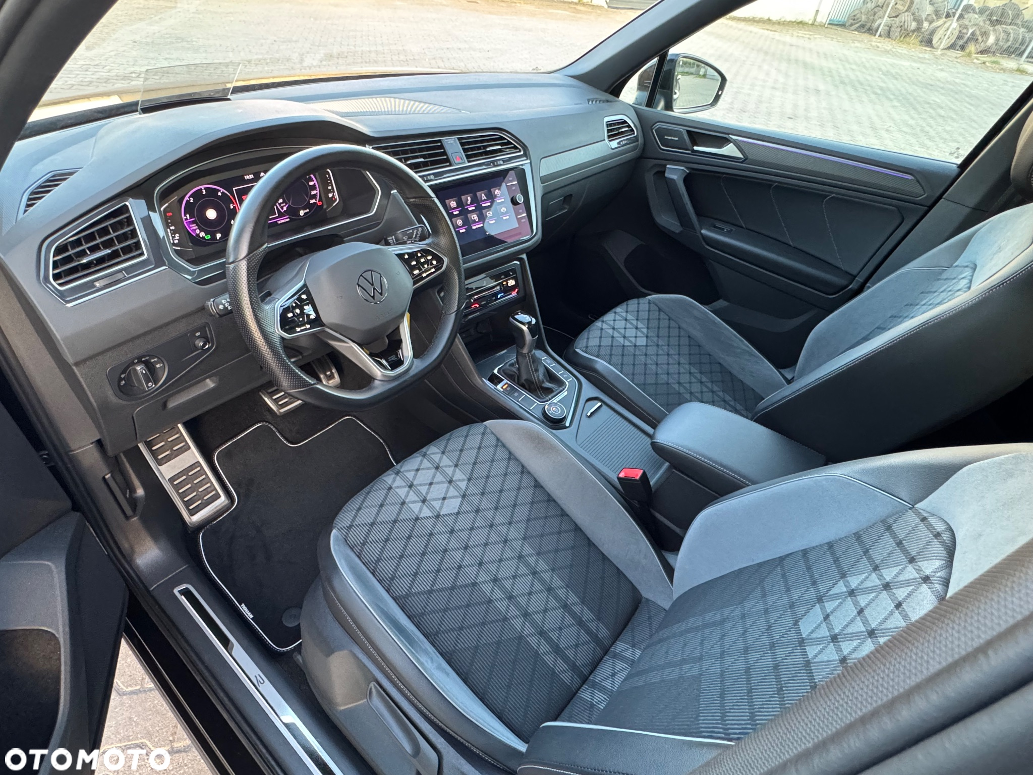 Volkswagen Tiguan 2.0 TDI SCR 4Mot R-Line DSG - 15