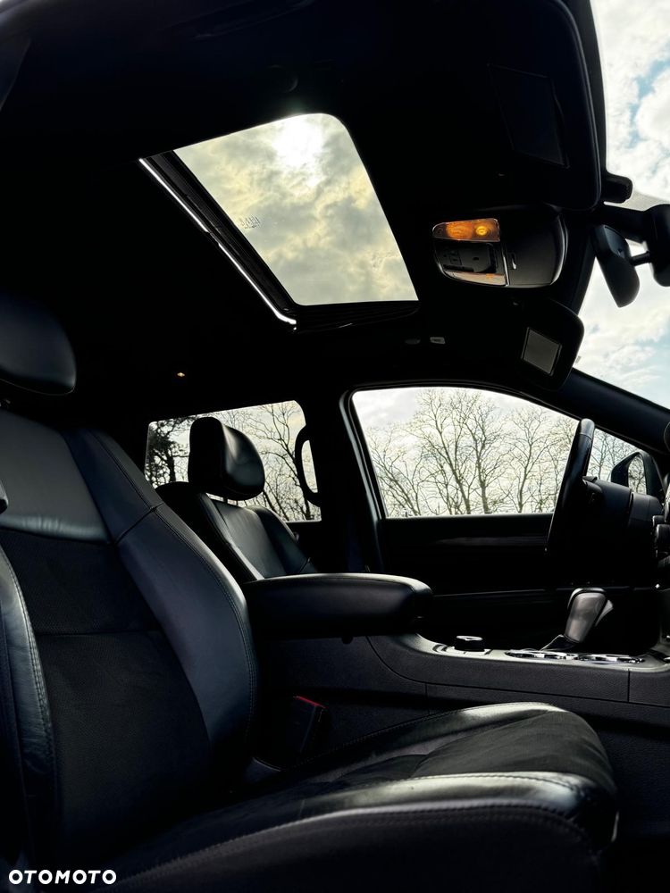 Jeep Grand Cherokee - 9