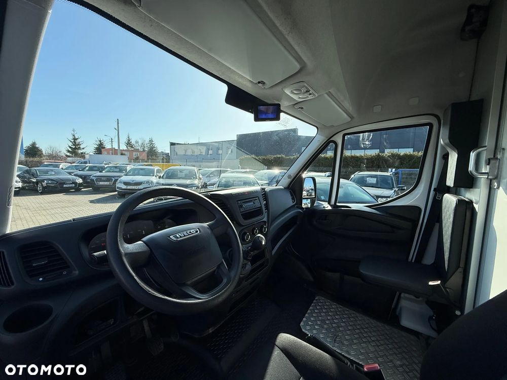 Iveco DAILY 35S12V 2,3 352 H2 - 9