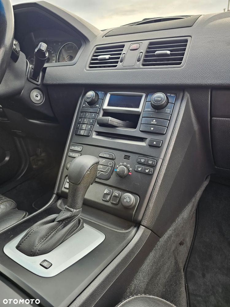 Volvo XC 90 2.4D Momentum - 18