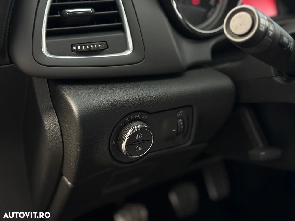 Opel Cascada 2.0 CDTI ECOTEC Start/Stop Cosmo - 16