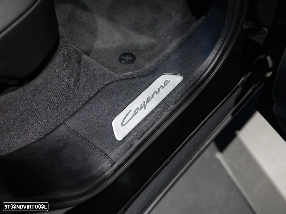 Porsche Cayenne S E-Hybrid - 43