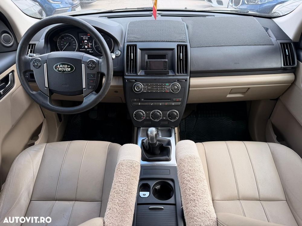 Land Rover Freelander 2.2 TD4 Dynamic - 6
