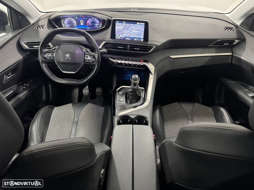 Peugeot 3008 1.2 PureTech Allure EAT8 - 5