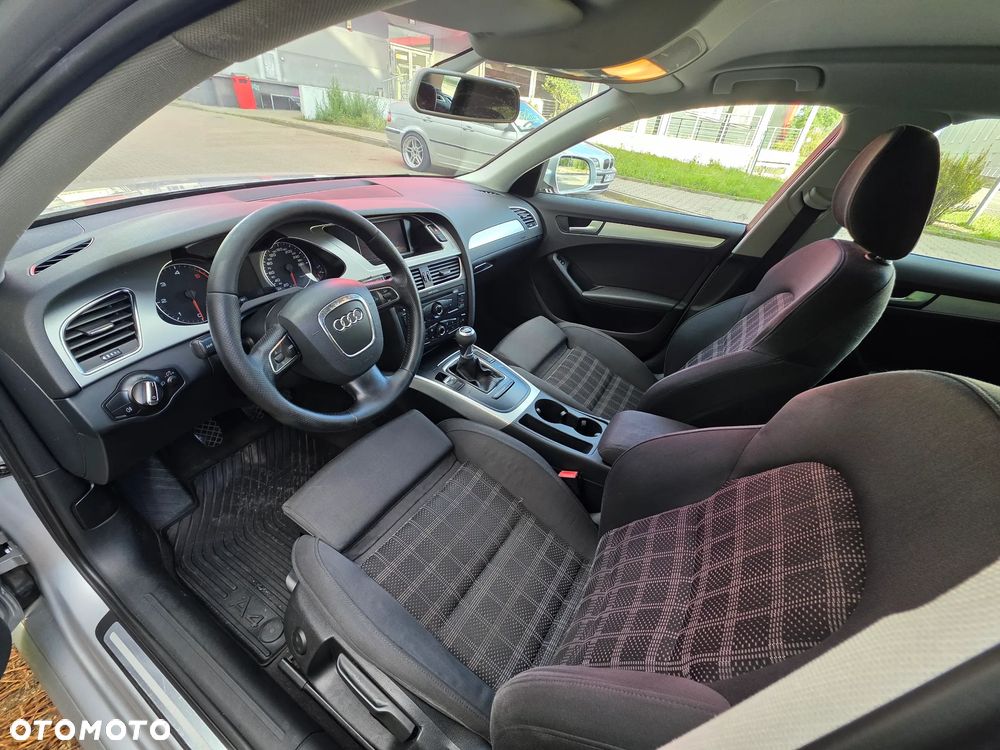 Audi A4 Avant 2.0 TDI e DPF S line Sportpaket - 16