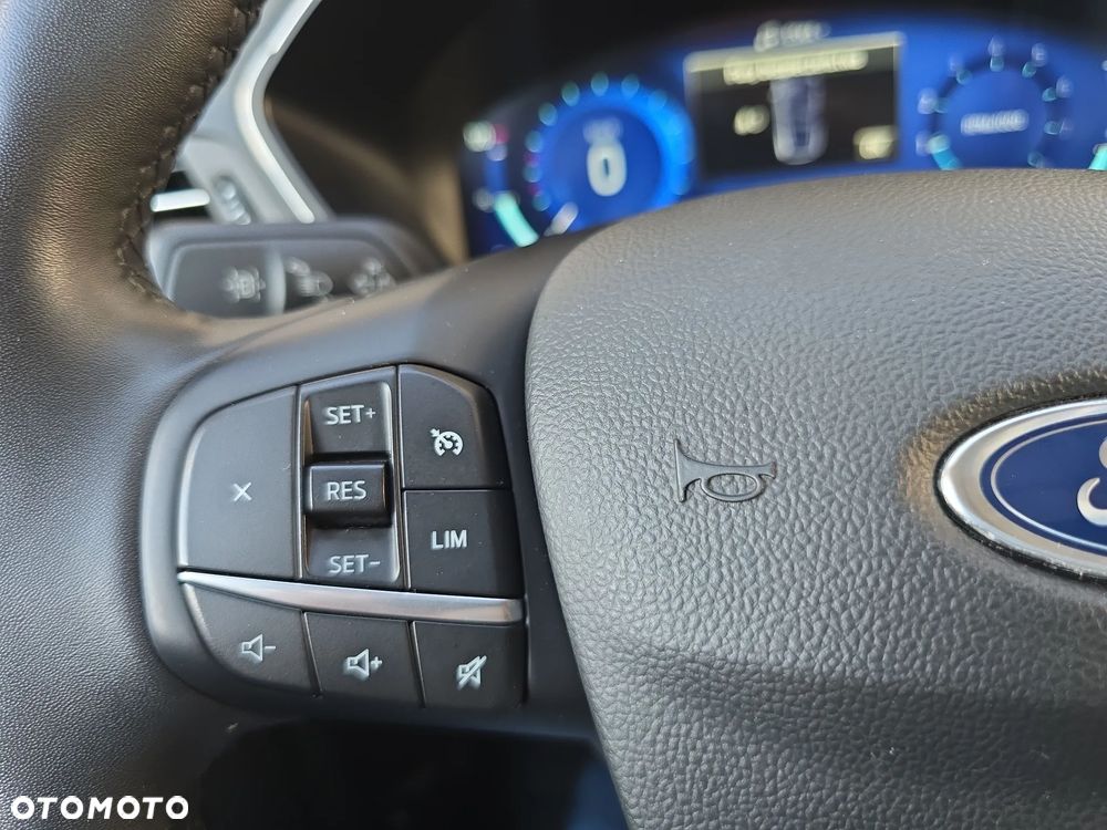 Ford Kuga 1.5 EcoBoost FWD Titanium - 25