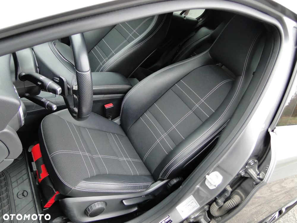Mercedes-Benz GLA 250 4-Matic - 28