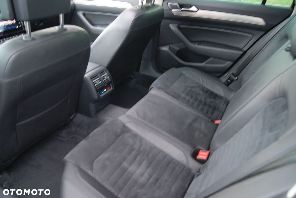 Volkswagen Passat 2.0 TDI SCR DSG Highline - 21