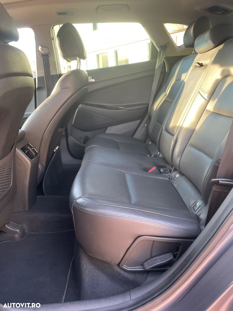 Hyundai Tucson 2.0 CRDI 4WD Automatik Premium - 9