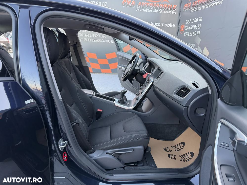 Volvo S60 D2 Linje Svart - 10