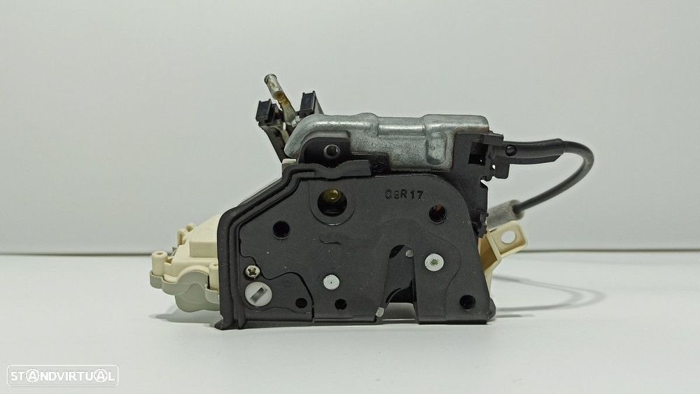 FECHADURA PORTA TRASEIRA DIREITA AUDI A3 SPORTBACK (8VF) BASIC - 1