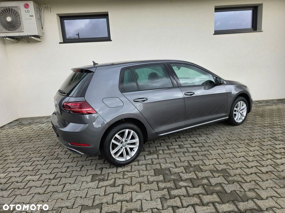 Volkswagen Golf - 16