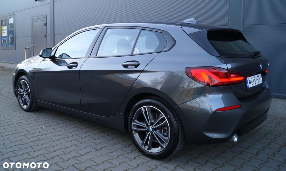 BMW Seria 1 118i Sport Line - 9