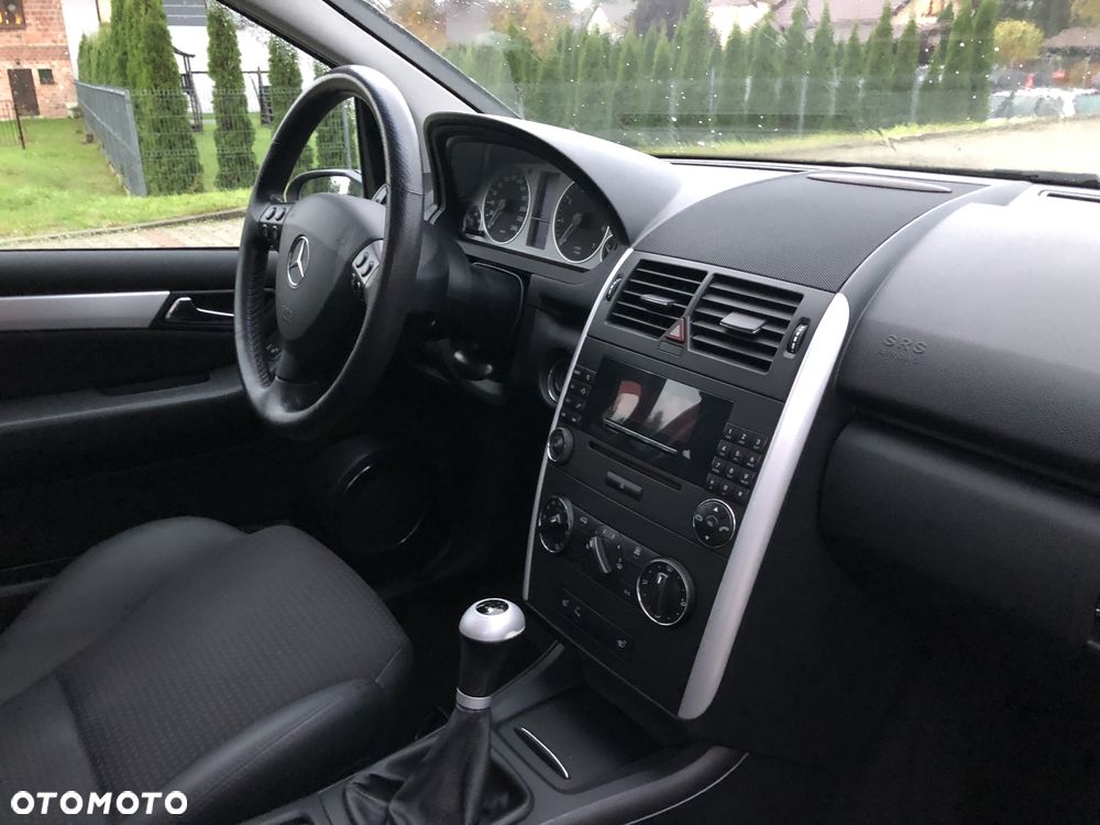 Mercedes-Benz Klasa A 200 Avantgarde Special Edition - 20