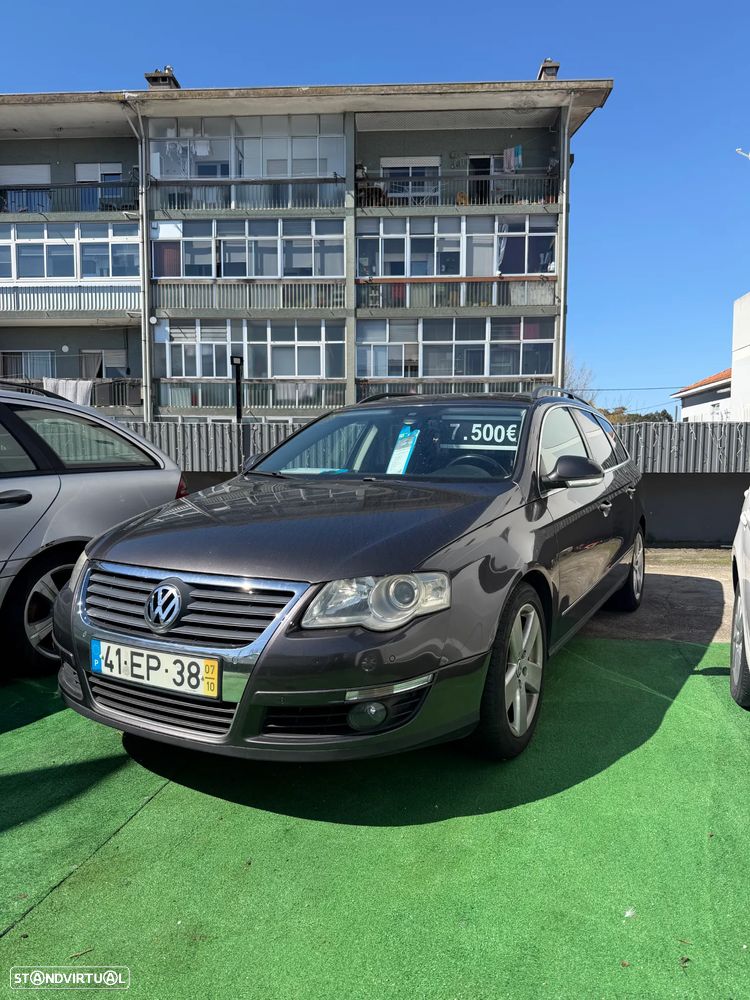 VW Passat Variant 2.0 TDI Sp R-Li DSG - 2