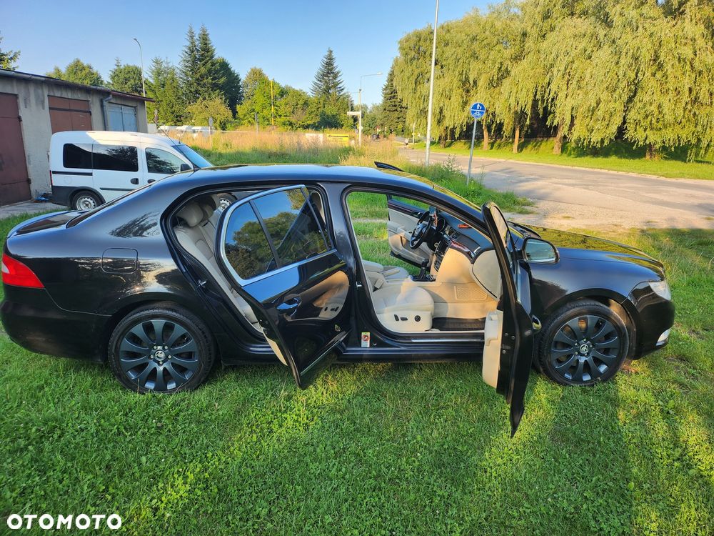 Skoda Superb - 1