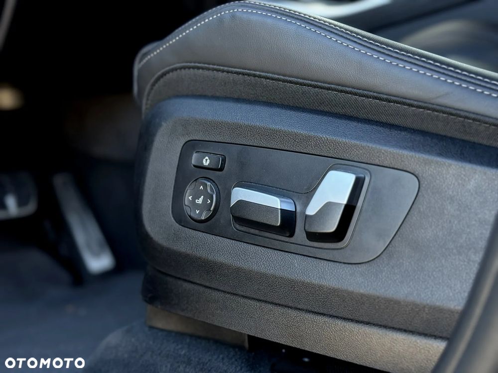 BMW X5 xDrive30d - 11