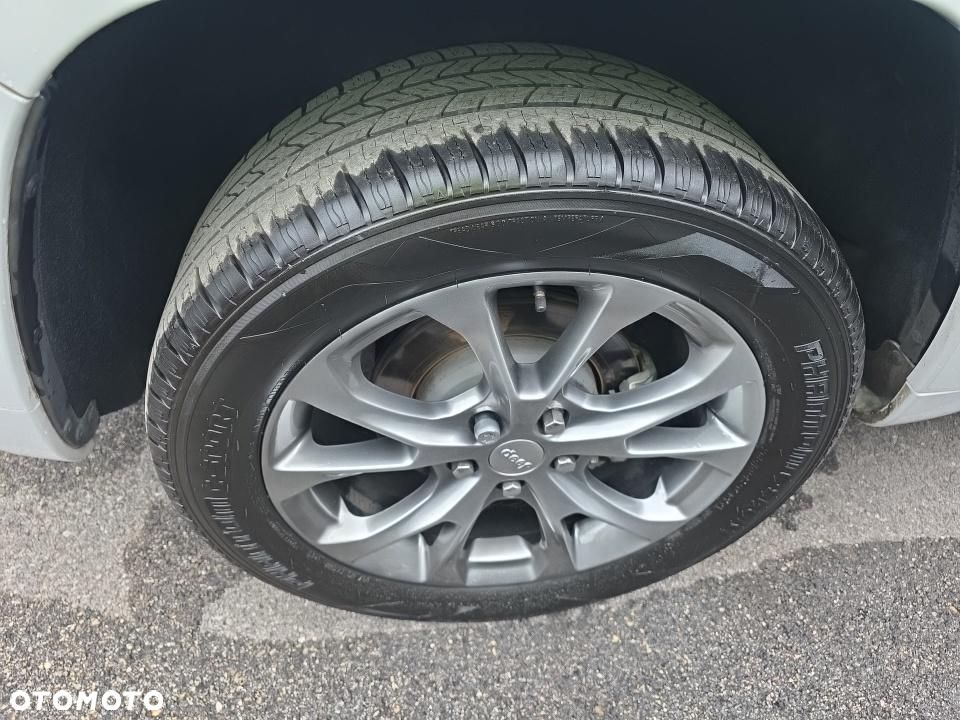 Jeep Grand Cherokee 5.7 V8 Summit - 13
