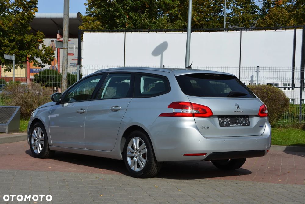Peugeot 308 BlueHDi FAP 120 EAT6 Stop&Start Allure - 22