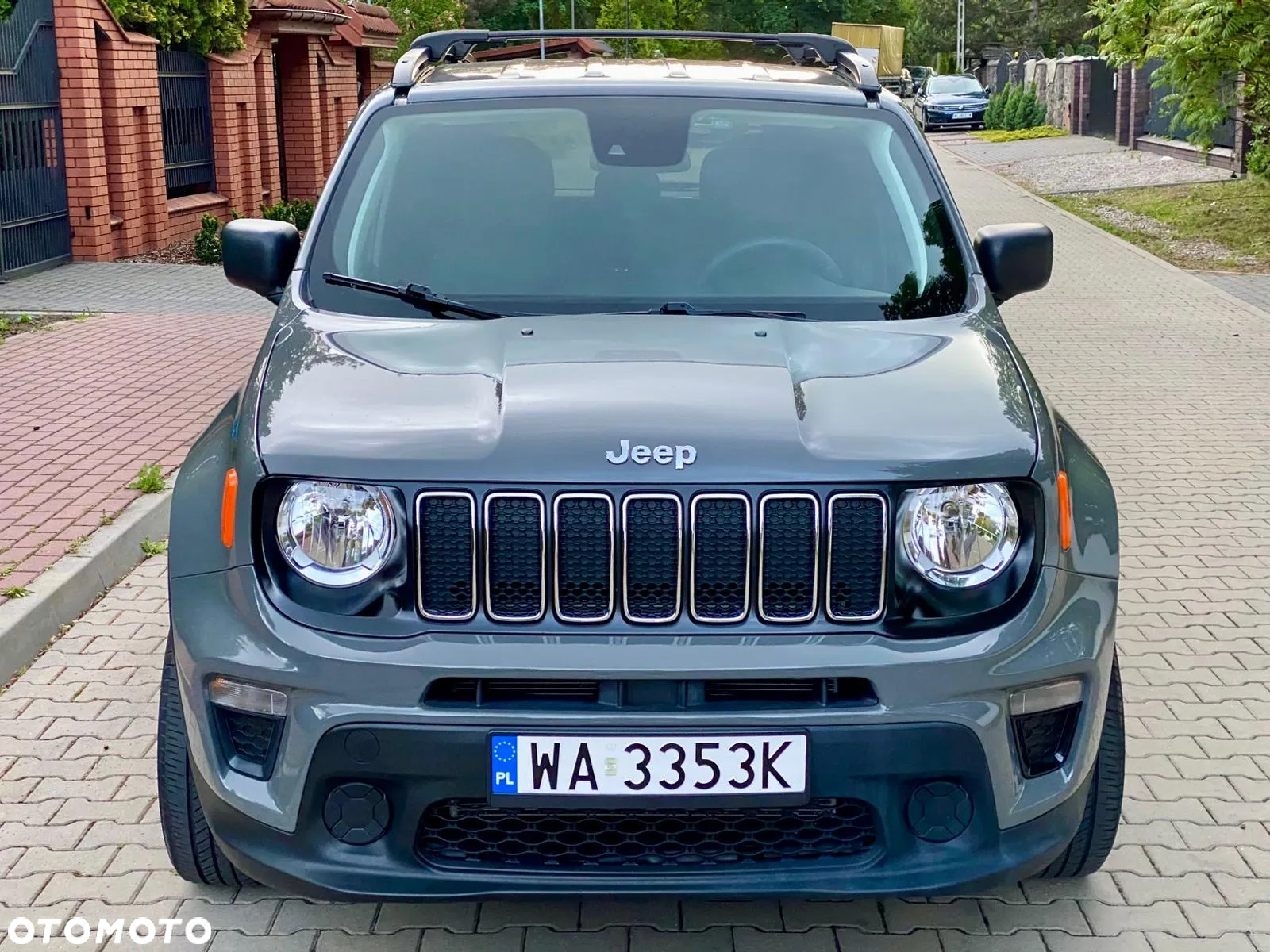 Jeep Renegade - 12