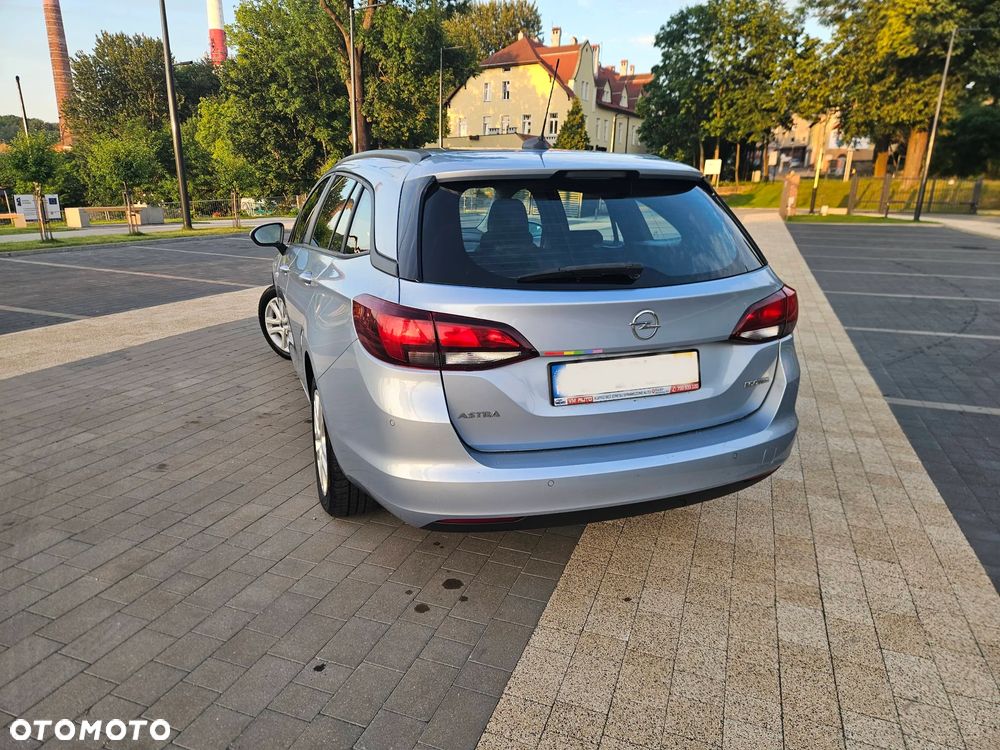 Opel Astra 1.0 Turbo Start/Stop 120 Jahre - 9