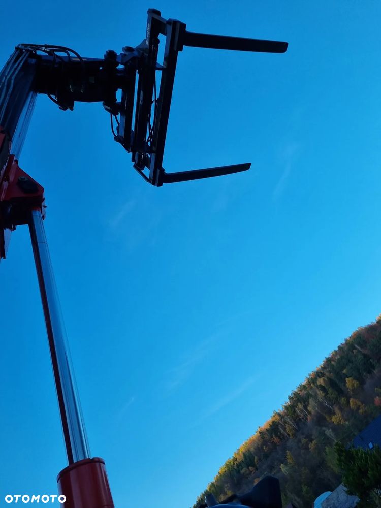 Manitou 523 MonoUltra Ładowarka teleskopowa 5m 2,3 tony Posuw wideł Hydr. łyżka Klima 2x kamera PERKINS z Komuny Norweskiej! Jak Nowa 3136 mtg Zero luzów wycieków SERWISY DEKRA - 30