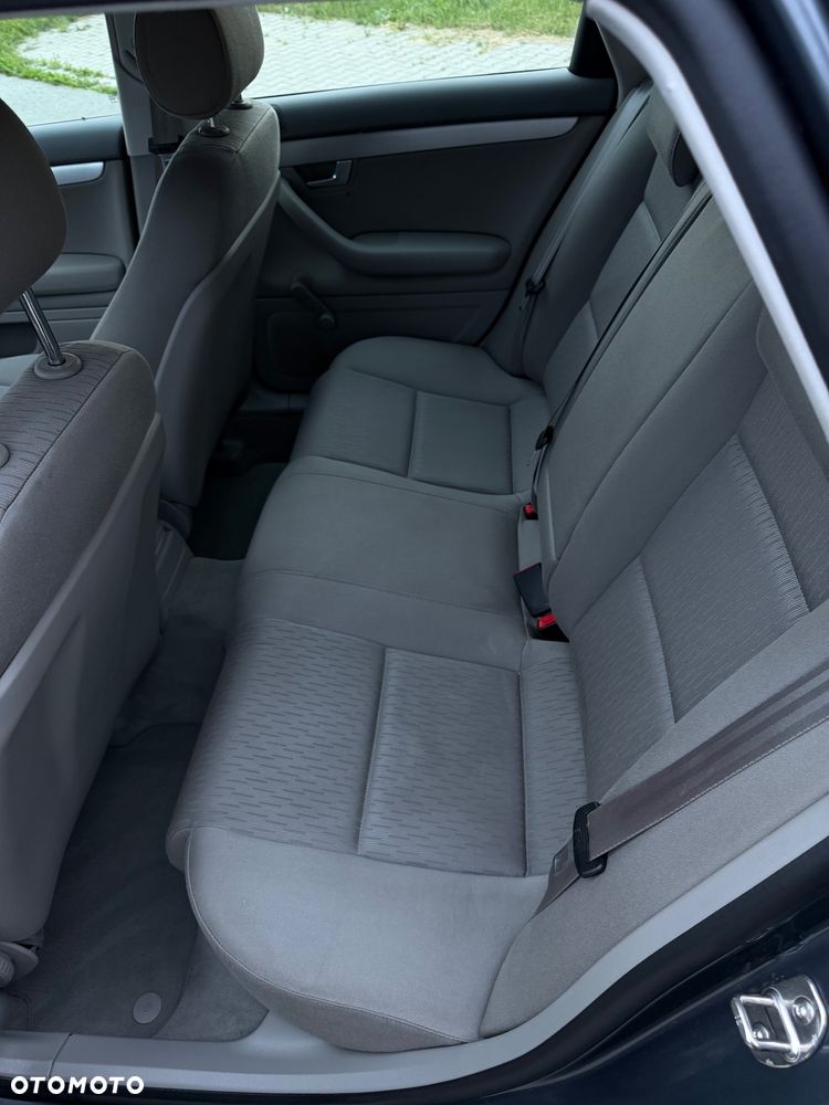 Audi A4 Avant 1.8 T - 14