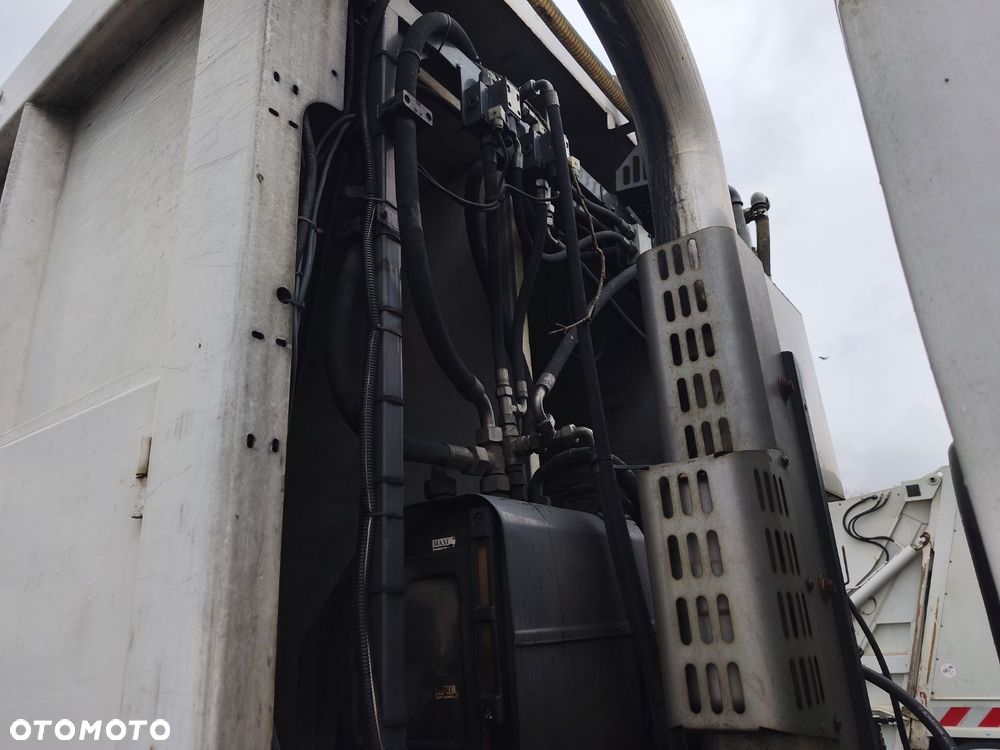 Renault Premium 380 6X2 - 40