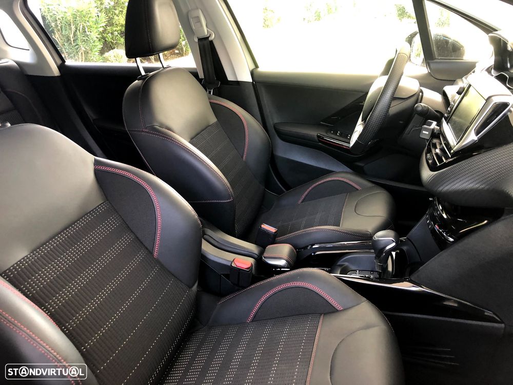 Peugeot 2008 1.2 PureTech GT Line EAT6 - 12