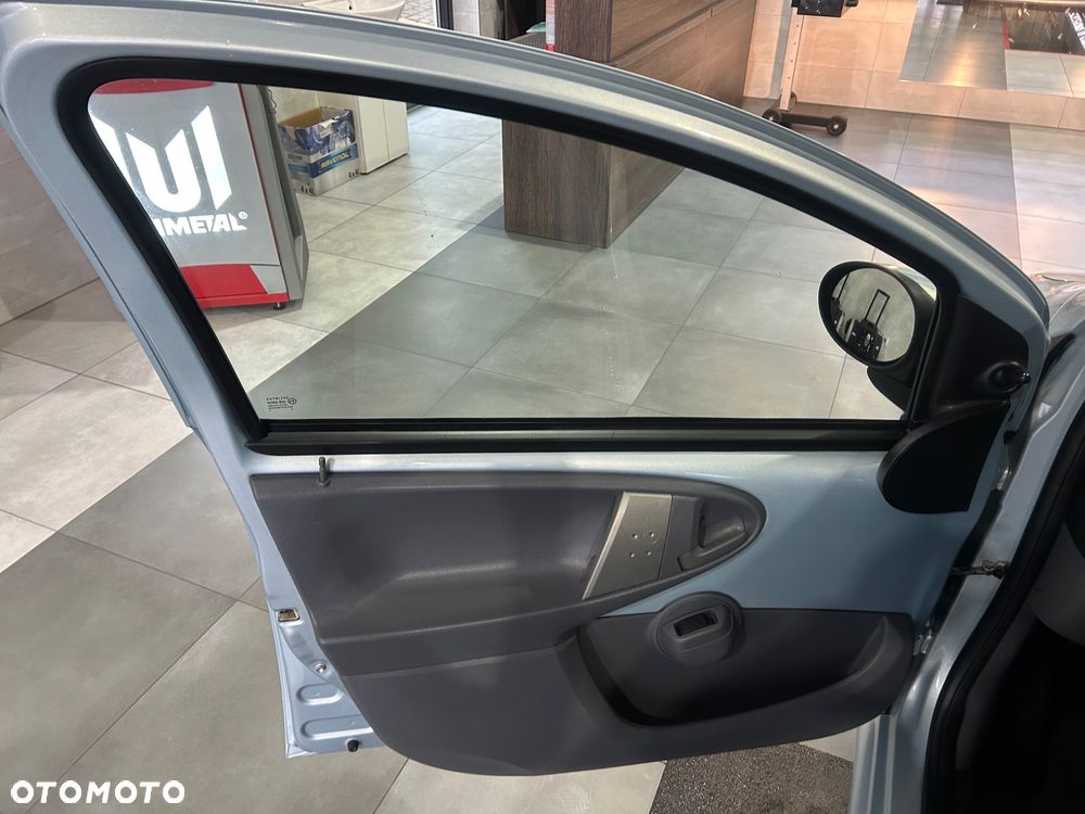 Toyota Aygo City - 17