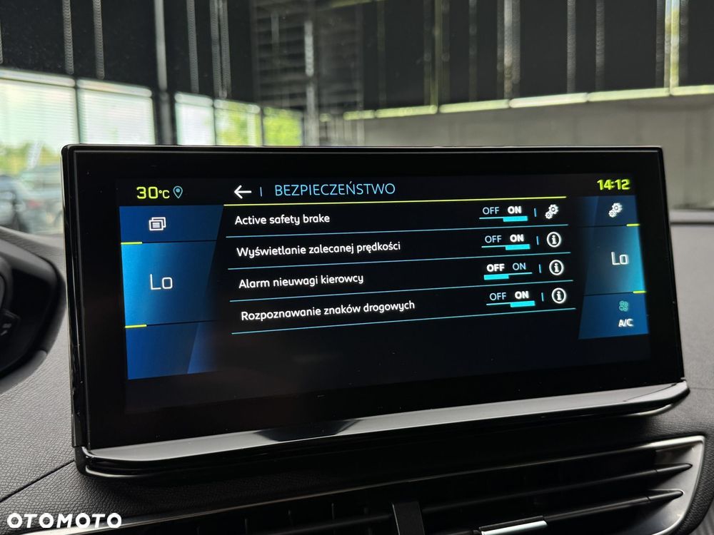 Peugeot 3008 1.6 PureTech Hybrid PHEV Allure S&S EAT8 - 33