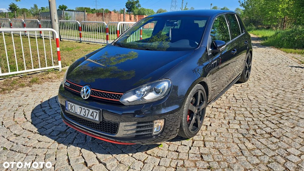 Volkswagen Golf VI 2.0 TSI GTI - 1