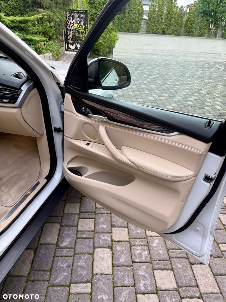 BMW X5 xDrive35i Edition Exclusive - 21