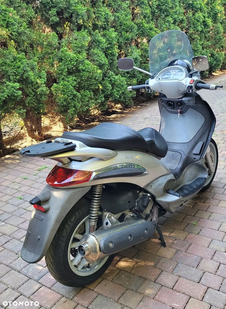 Piaggio Beverly - 25