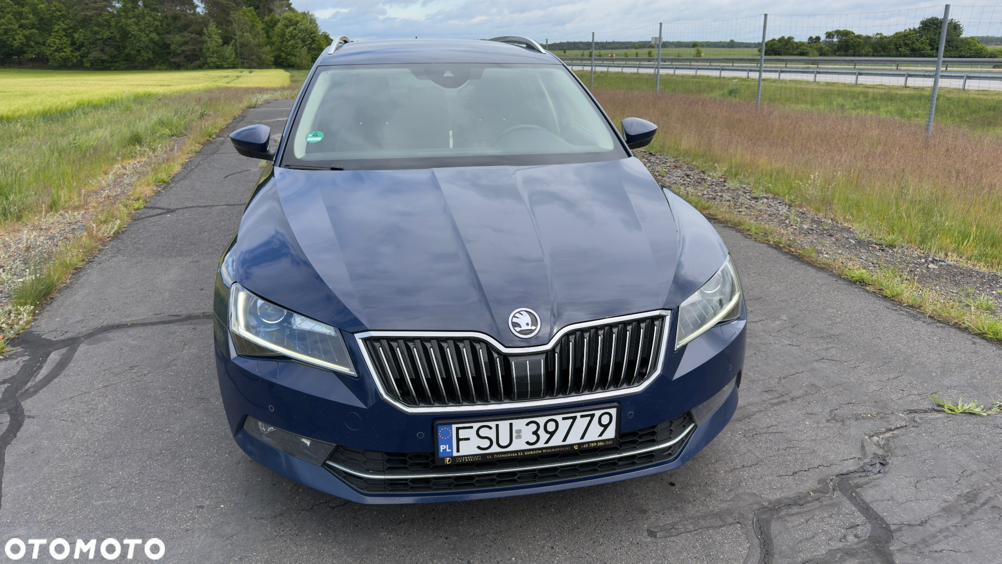 Skoda Superb 2.0 TDI L&K DSG - 3