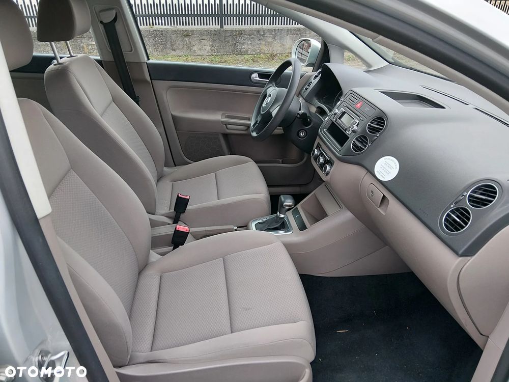 Volkswagen Golf Plus 1.6 Comfortline DSG - 27