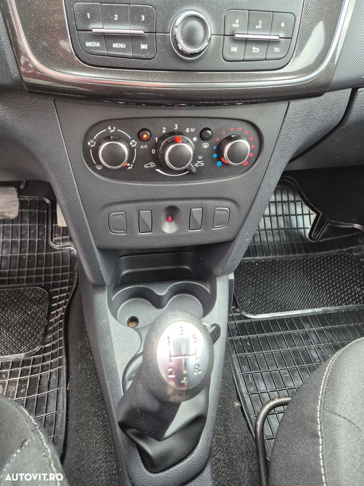 Dacia Sandero - 16