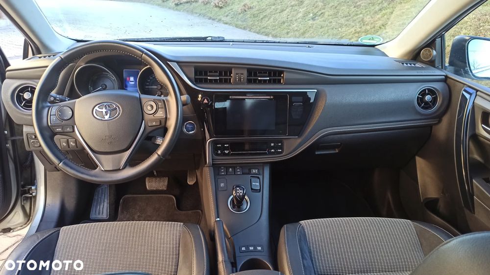 Toyota Auris - 9